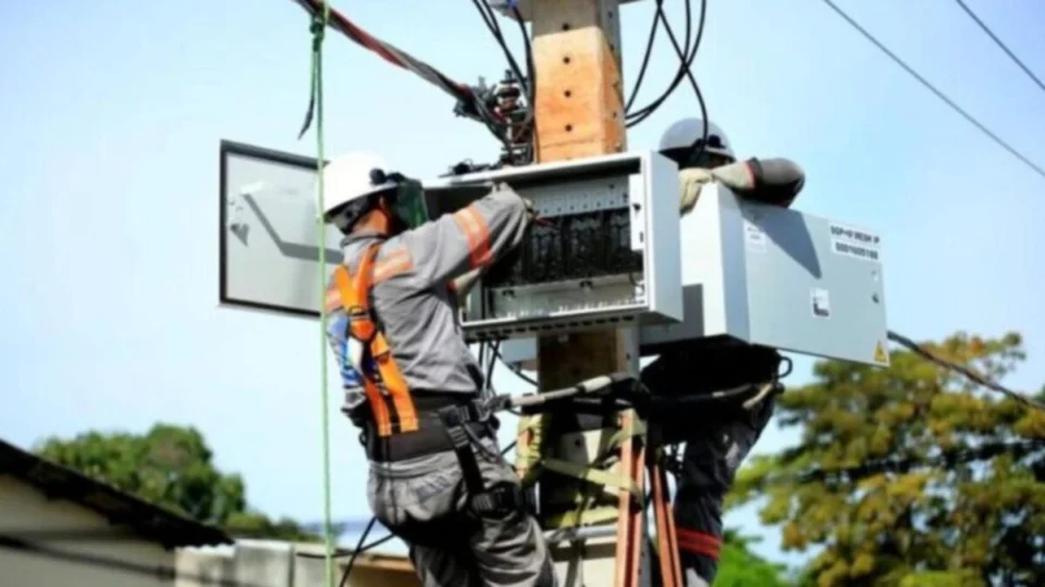 Dez bairros devem ficar sem energia nesta terça (13) em Manaus