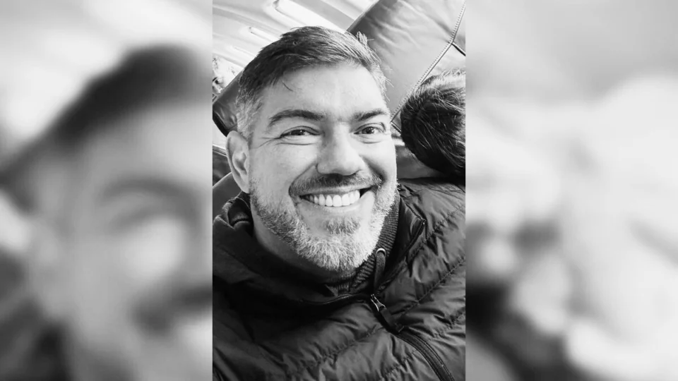 Filha e pai mortos em queda de avião iam celebrar o Dia dos Pais juntos