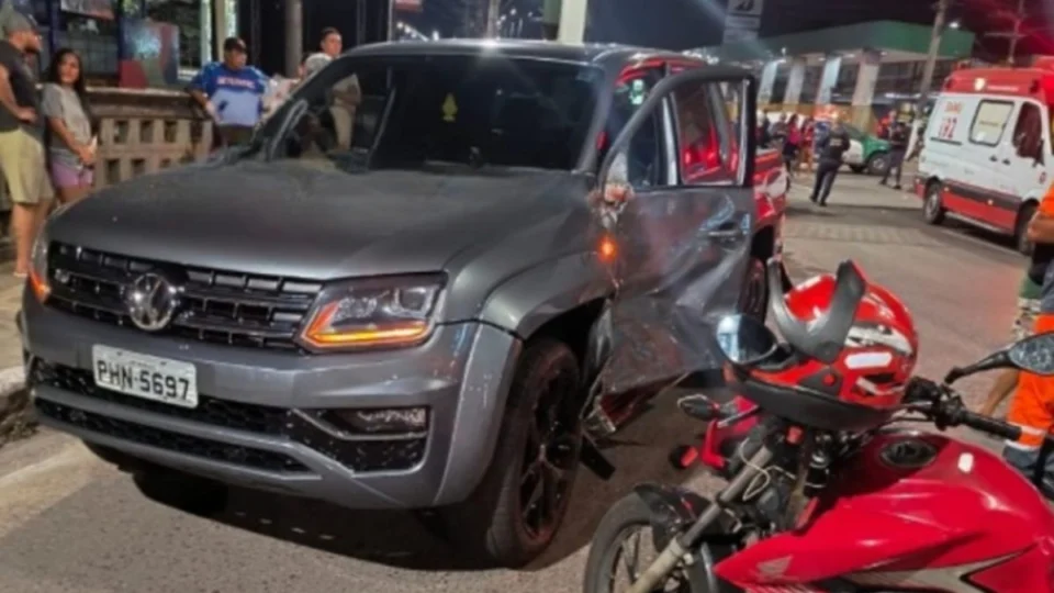 Acidente mata motociclista e deixa passageira ferida na Torquato Tapajós em Manaus