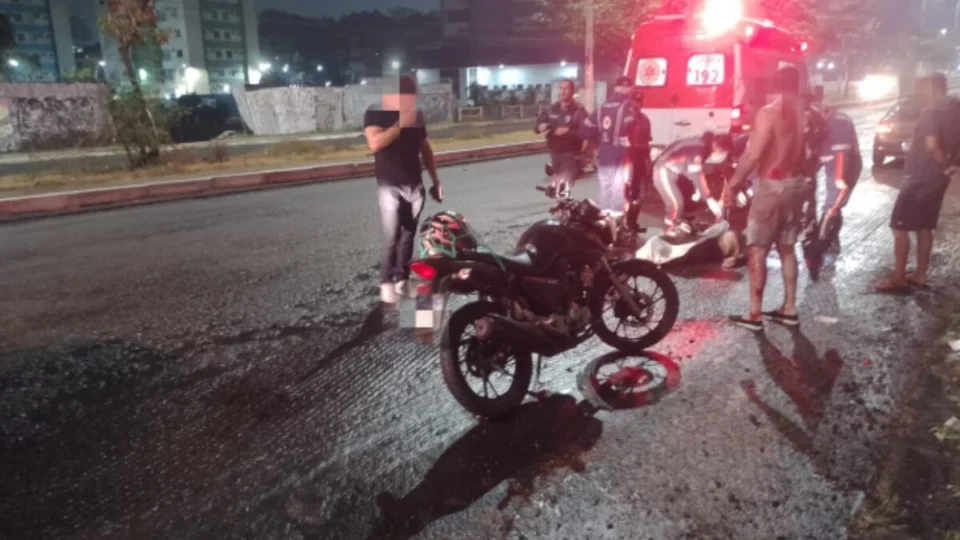 Motorista de aplicativo morre após colidir com carro em Manaus