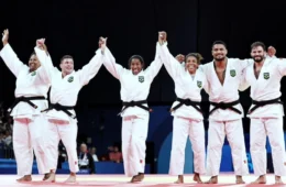 Olimpíadas 2024: Brasil é bronze no judô por equipes
