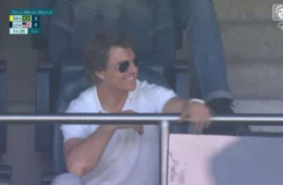 Tom Cruise assiste à final do futebol feminino entre Brasil x EUA