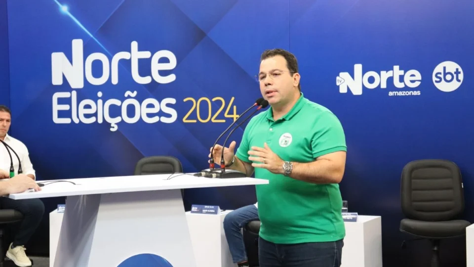 Wilker ironiza Amom em debate a prefeito de Manaus: ‘Danado para não concluir projetos’