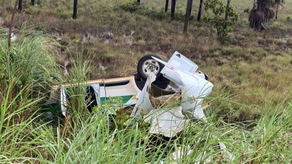 Capotamento de ambulância: duas mulheres morrem e grávida fica ferida em Boa Vista