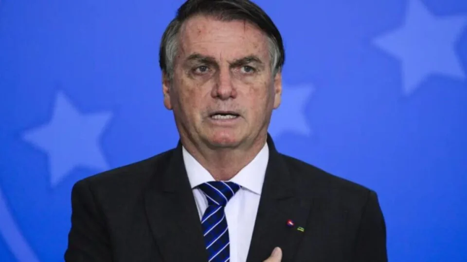 Bolsonaro pede à PGR que arquive o caso das joias sauditas