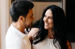 Chá revelação: Graciele e Zezé anunciam sexo do bebê; confira