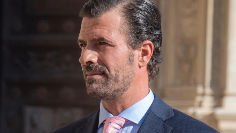 Filho do Rodolfo Sancho tem prisão perpétua por esquartejar médico