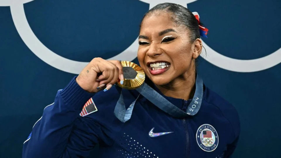 Jordan Chiles se pronuncia pela primeira vez após perder o bronze; veja