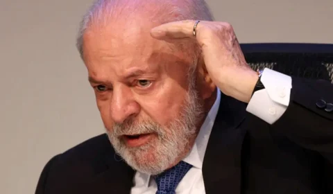 Lula não reconhece vitória de Maduro e pede transparência
