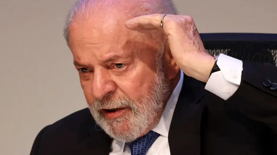Lula não reconhece vitória de Maduro e pede transparência