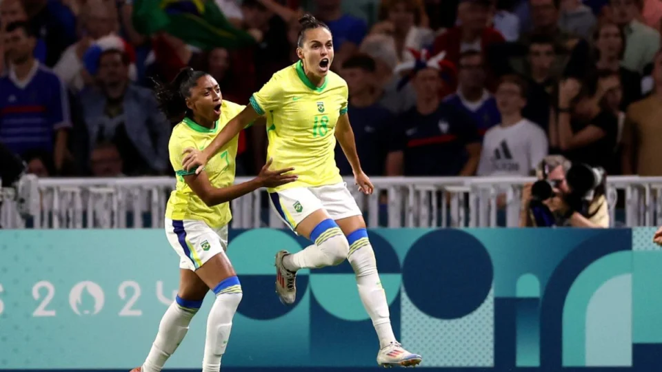 Olimpíadas 2024: Brasil elimina França com gol de Gabi Portilho
