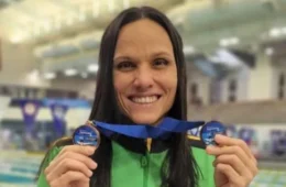 Quem é Carol Santiago? Nadadora conquistou ouro nas Paralimpíadas 2024