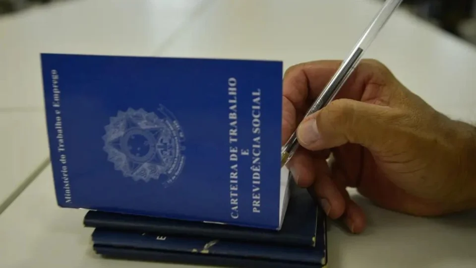 Sines de Manaus oferecem mais de 600 oportunidades nesta sexta (27); confira