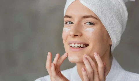 Como manter a pele hidratada no clima seco