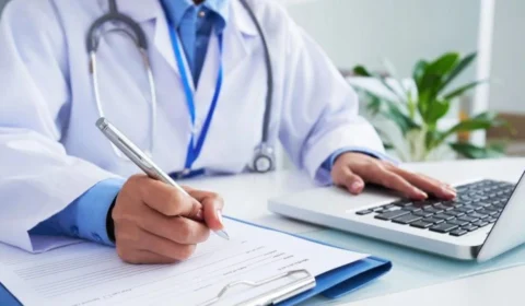 Conselho de Medicina lança plataforma para combater atestados falsos