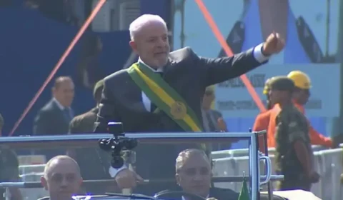 Lula participa do desfile de 7 de Setembro