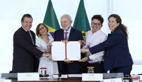 Governo decreta melhores condições de trabalho no serviço público; Veja regras