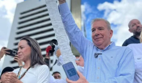 Edmundo González deixa a Venezuela e é exilado na Espanha