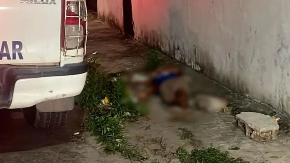 Com bilhete, homem é executado com vários tiros no Jorge Teixeira; veja vídeo