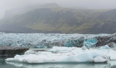 Mais de mil vírus desconhecidos são achados em geleira na China
