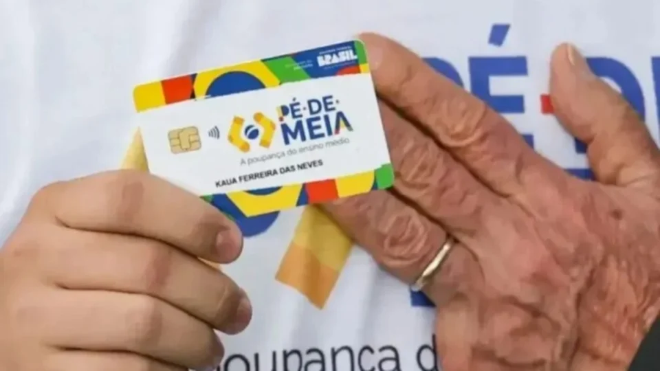 Pé-de-Meia: saiba se você pode receber o benefício do governo