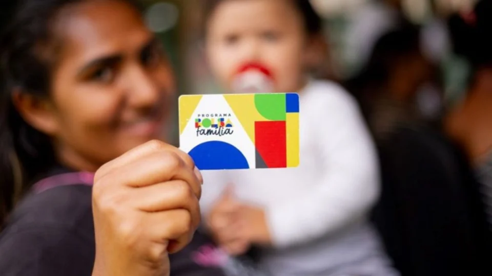 Governo pode reduzir prazo de proteção no Bolsa Família; entenda motivo
