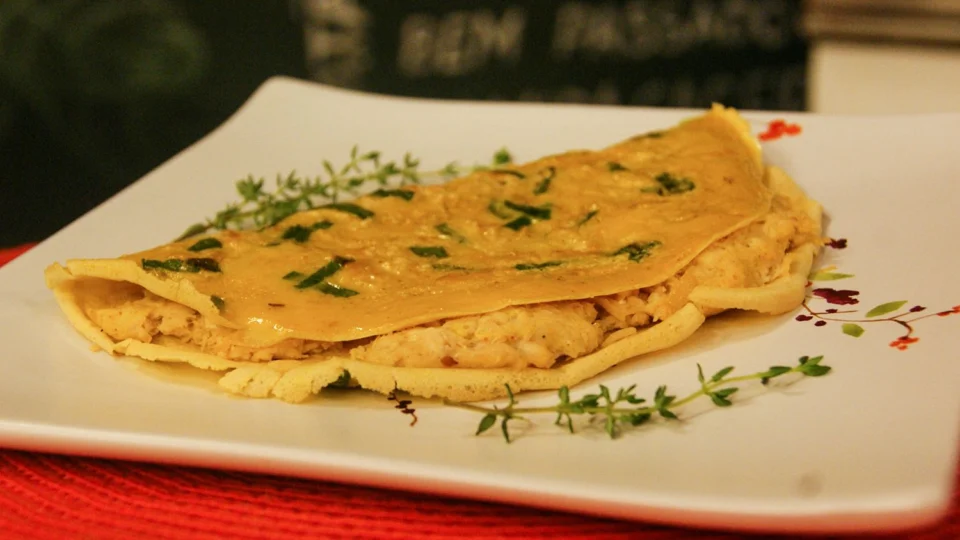 Crepioca com frango: como fazer receita saudável e fácil para o dia a dia