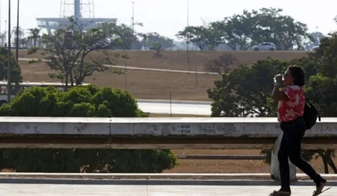 Brasília enfrenta mais um dia de calor intenso