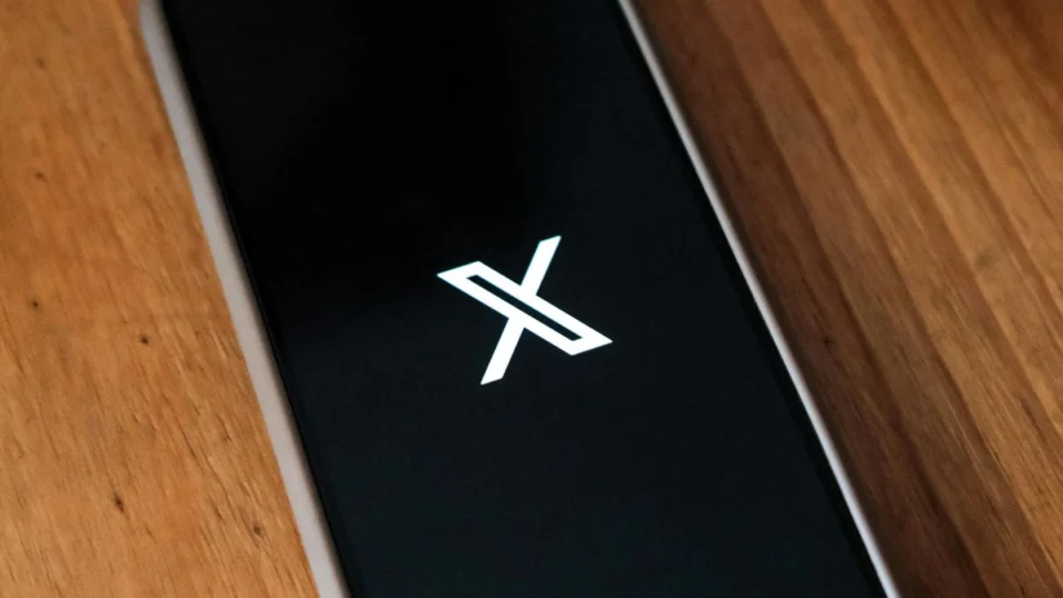 Como vai funcionar o retorno do X ao Brasil?