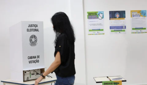 Eleições 2024: Eleitor pode levar cola para a cabine de votação?