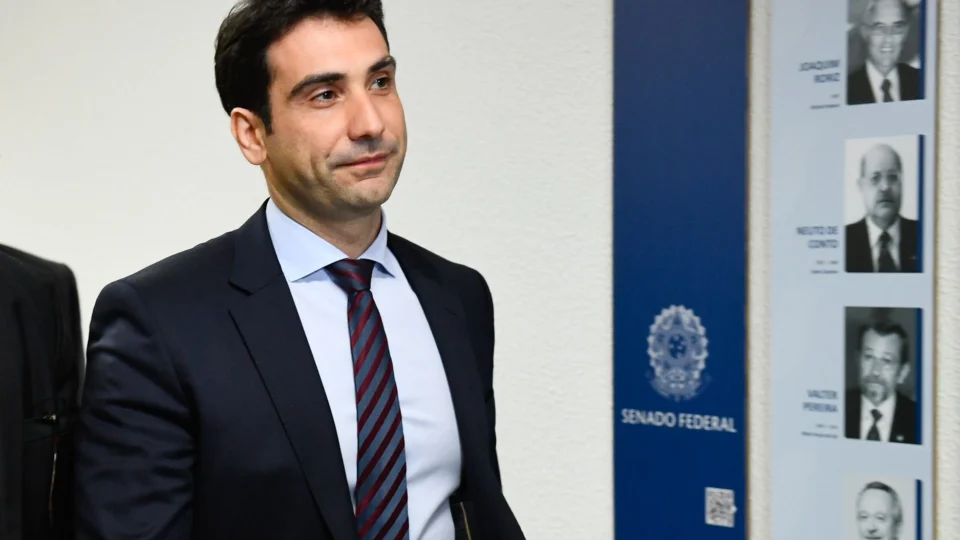 Galípolo é aprovado pela CAE do Senado para o Banco Central