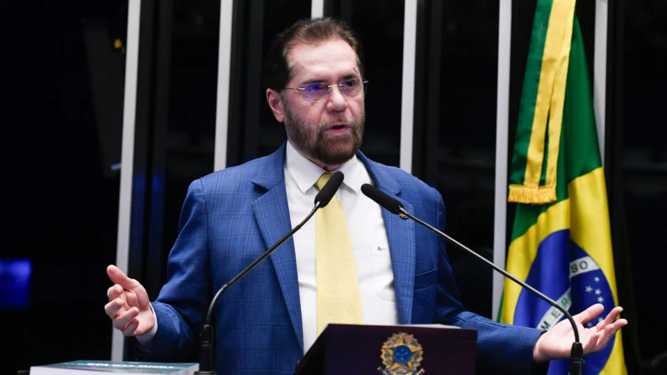 BR-319: Indignado, Plínio Valério desabafa: ‘não dá mais para suportar’