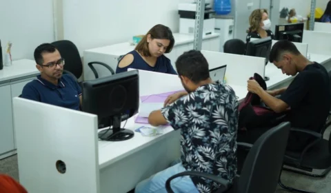 Sines do AM ofertam 425 vagas nesta quinta (3); confira os cargos