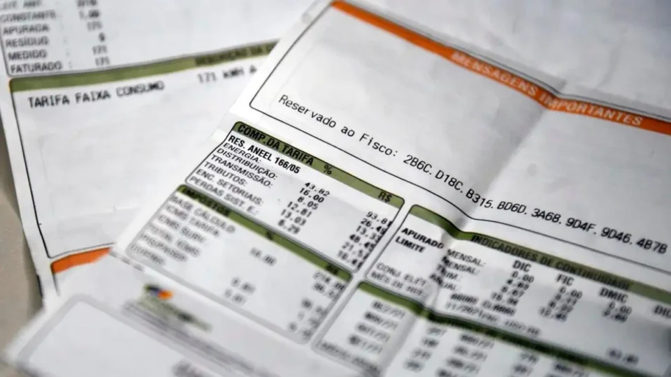 Conta de luz gratuita? 60 milhões podem ser isentos; veja quem