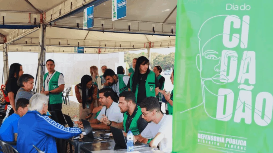 Dia do Cidadão no DF: mutirão oferece vagas de emprego, estágio e serviços gratuitos