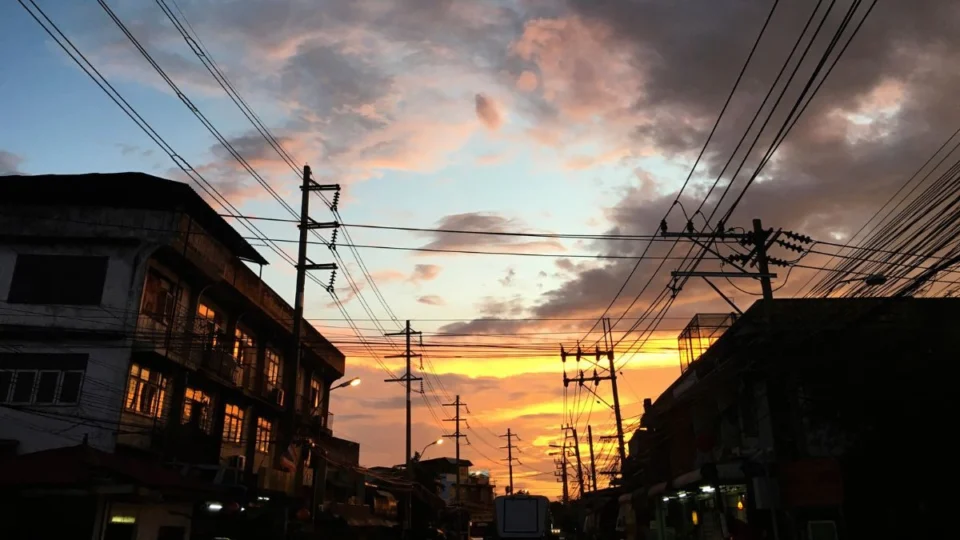 Energia: preços no mercado livre brasileiro sobem mais de 90% devido à seca