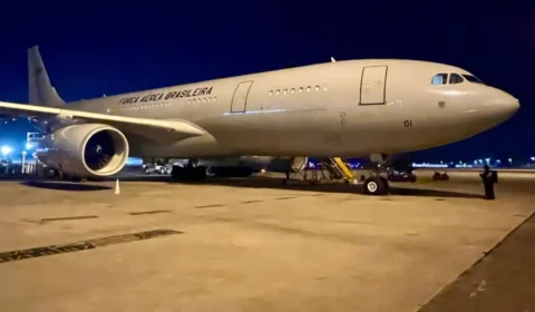 4º voo da FAB com 211 brasileiros repatriados no Líbano chega ao Brasil