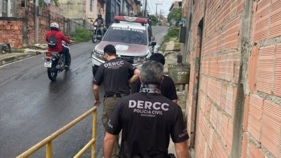 Jovem é preso suspeito de planejar ataques a escolas do Careiro no AM