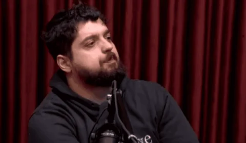 Monark é condenado a um ano de prisão por crime contra Flávio Dino