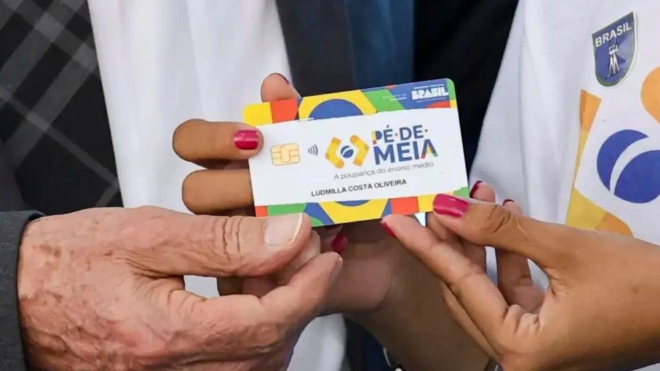 Inscrição para Pé-de-Meia universitário inicia nesta sexta; veja como participar