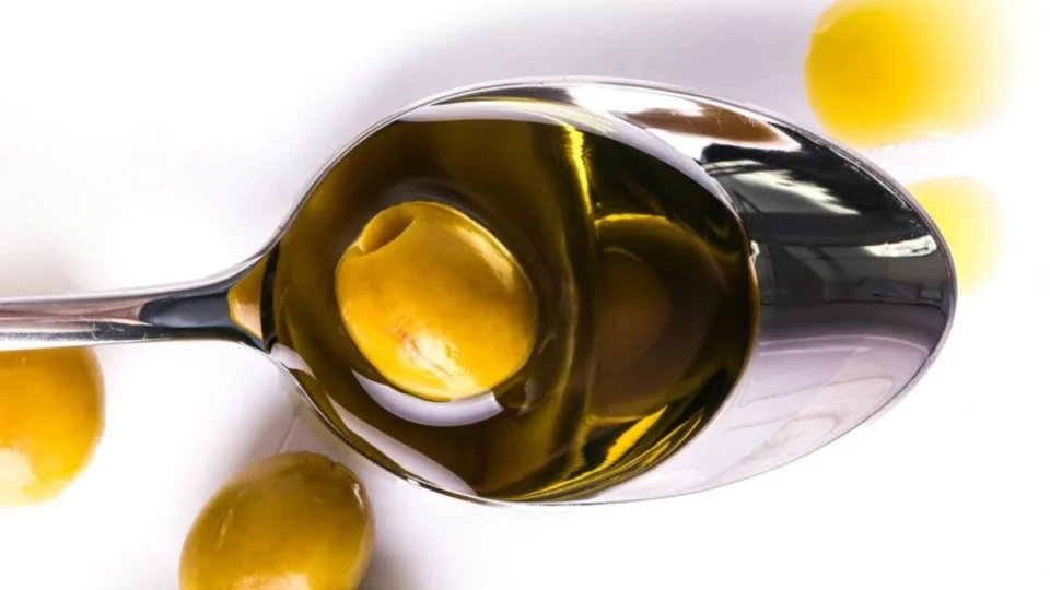 Anvisa amplia lista de azeites proibidos no Brasil; confira