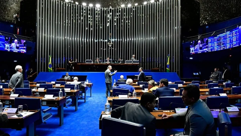 Senado rejeita obrigação de emendas para saúde nas comissões: veja votos de senadores do Norte