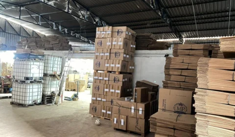 PM desarticula quadrilha internacional de contrabando de cigarros e localiza fábrica clandestina no TO