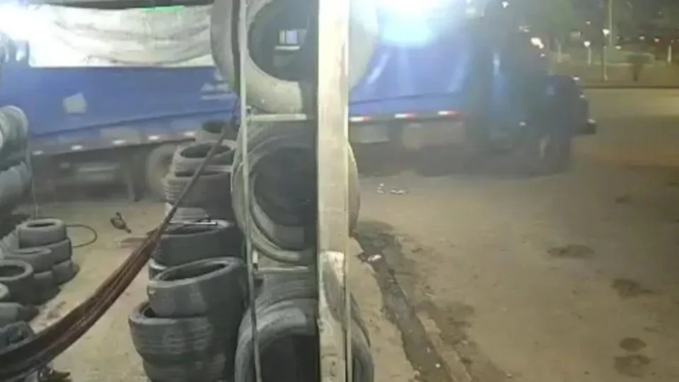 Criança morre após ser atropelada por caminhão em Candeias do Jamari (RO)