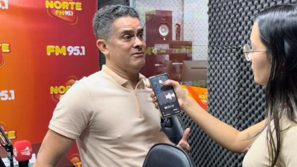 David Almeida se posiciona sobre ausência em dabates: “Agora é 1×1”
