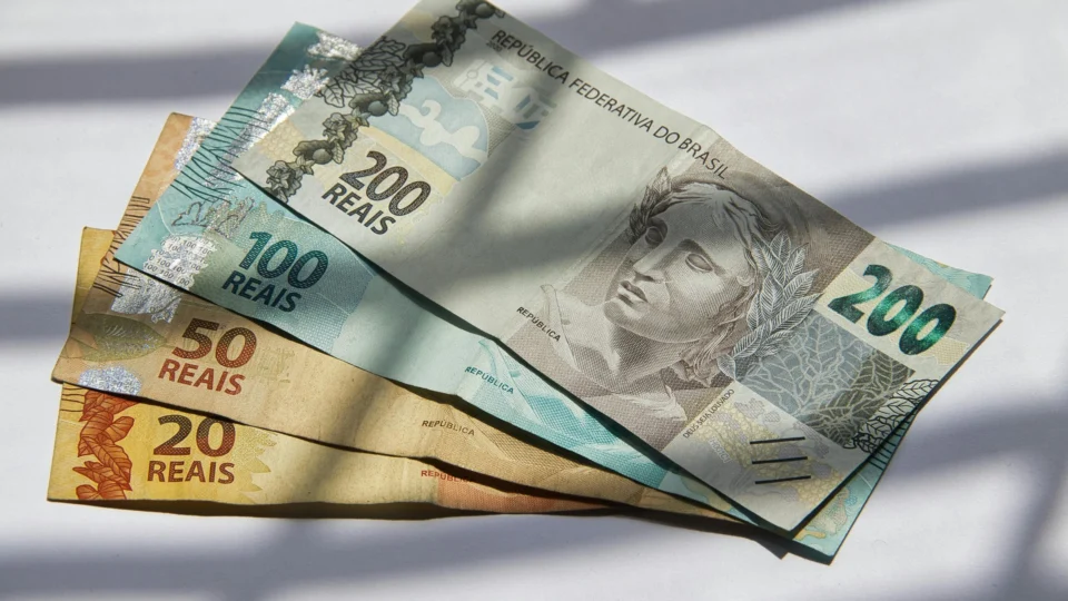 Novo salário mínimo: quando começa a valer o reajuste? Entenda