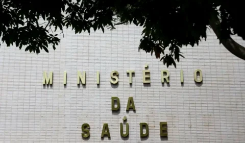 Infectados por HIV durante transplantes terão apoio do Ministério da Saúde