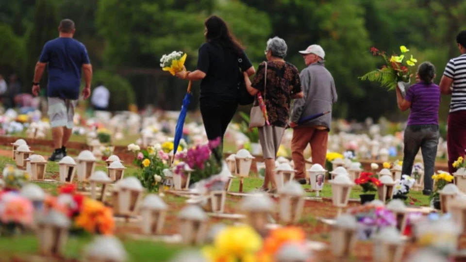 Vendas do Dia dos Finados devem crescer 5,6% no DF