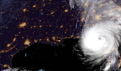 Furacão Milton: Olho da tempestade deixa a Flórida e segue para o Atlântico