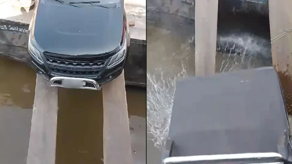 Homem tenta embarcar carro, mas tábuas não suportam peso e veículo cai em rio no PA; vídeo